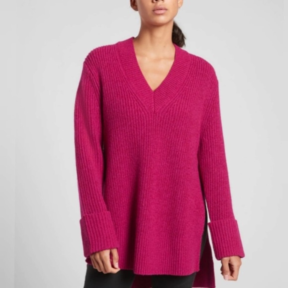 🆕 Athleta Shasta V-Neck PInk Sweater‎